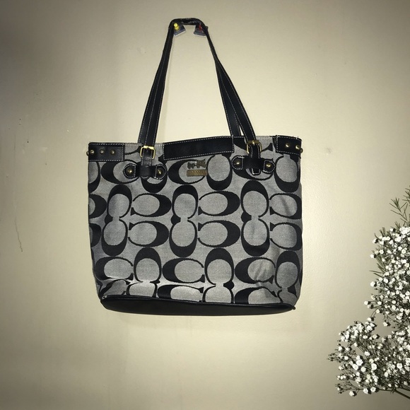 Coach Bag - Picture 3 of 5